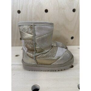 UGG Classic short 2 patchwork Gold boots Kids Toddler US Size 7